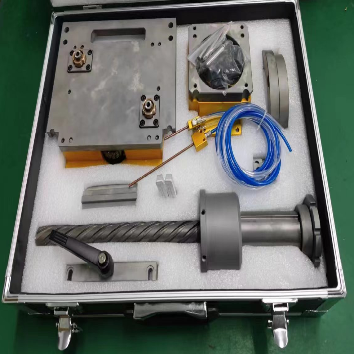 2-M8*1.25模內(nèi)分體攻牙機(jī)